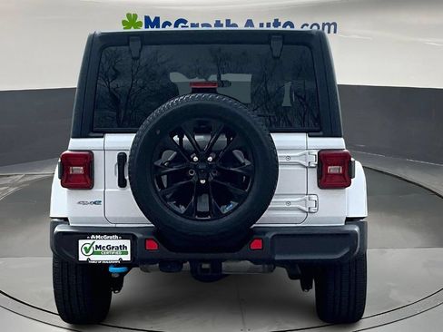 Used 2023 Jeep Wrangler Unlimited Sahara w/ Cold Weather Group AWD/4WD image 5