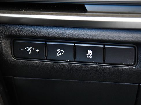 Used 2023 Kia Telluride LX AWD/4WD image 32