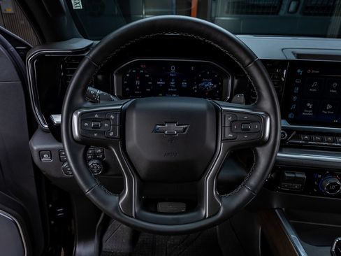 Used 2026 Chevrolet Silverado 1500 High Country w/ Midnight Edition AWD/4WD image 19