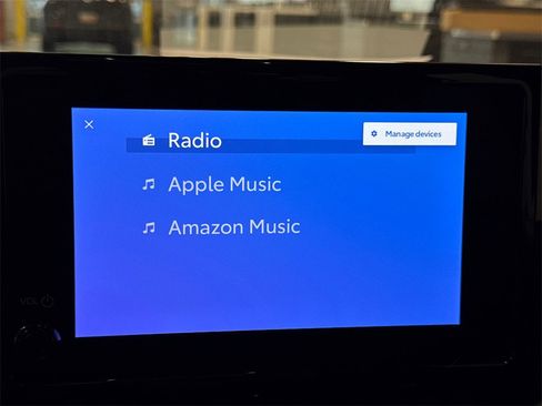 Used 2023 Toyota Corolla LE image 21