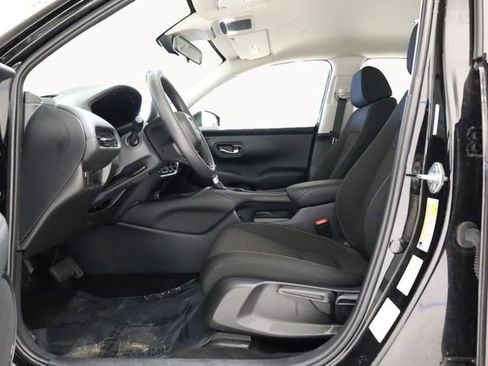 Used 2025 Honda HR-V LX image 16