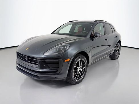 Used 2026 Porsche Macan AWD/4WD image 1