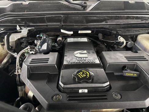 Used 2024 RAM 3500 Big Horn image 28