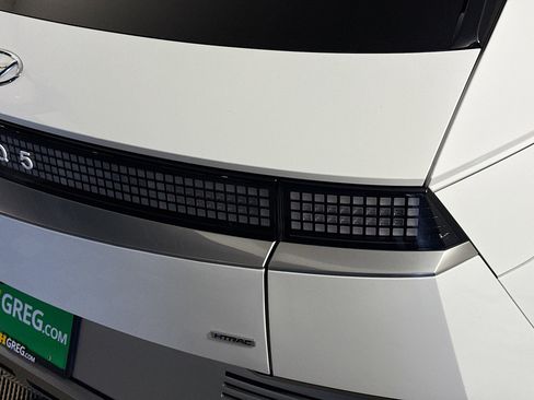 Used 2023 Hyundai Ioniq 5 Limited image 34