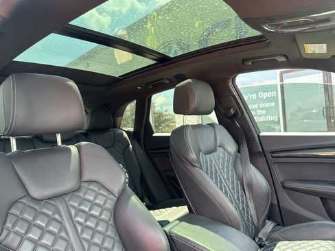 Used 2022 Audi SQ5 Premium Plus AWD/4WD image 12