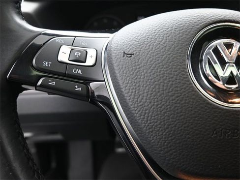 Used 2020 Volkswagen Passat 2.0T SE w/ Sunroof Package image 23