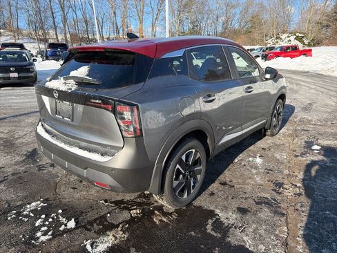 New 2026 Nissan Kicks SV w/ SV Premium Package AWD/4WD image 7