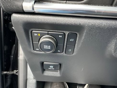 New 2025 Ford Expedition Platinum w/ Stealth Performance Package image 14