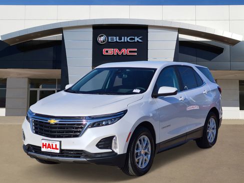Used 2024 Chevrolet Equinox LT FWD image 3