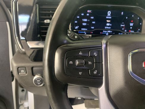 Used 2025 GMC Sierra 1500 SLT RWD image 17