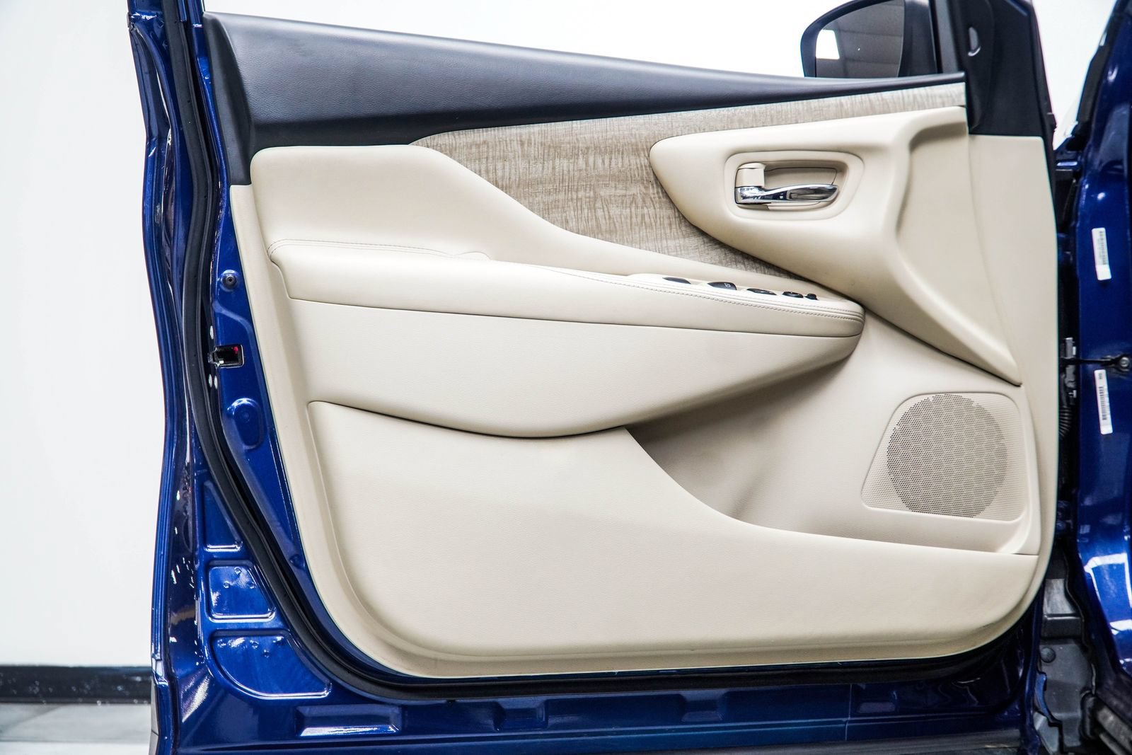 Used 2019 Nissan Murano SV w/ Cargo Package FWD image 36