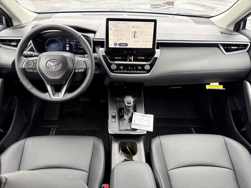 Used 2026 Toyota Corolla Cross XLE w/ Convenience Package FWD image 11