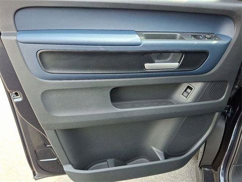 New 2025 Volkswagen ID. Buzz Pro S Plus image 8