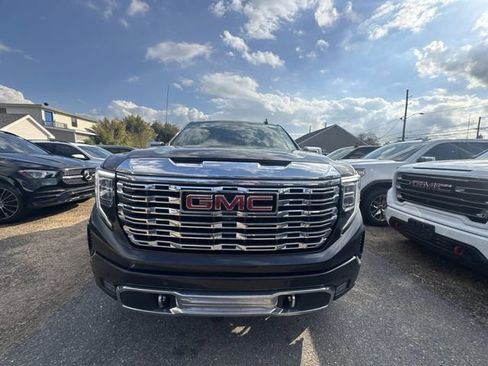 Used 2023 GMC Sierra 1500 Denali w/ Technology Package image 2