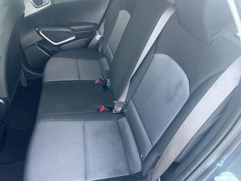 Used 2023 Kia Soul S image 11