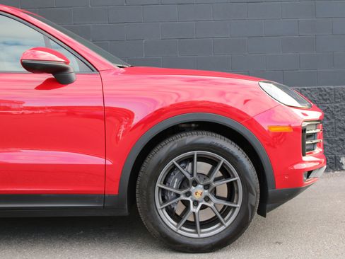 Certified 2024 Porsche Cayenne image 12