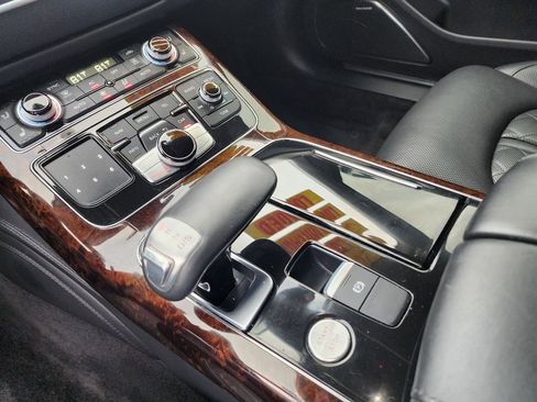 Used 2012 Audi A8 4.2 image 23