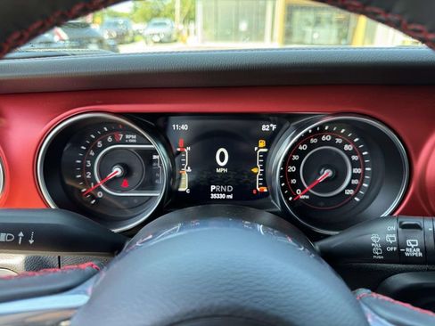Used 2022 Jeep Wrangler Unlimited Rubicon w/ LED Lighting Group AWD/4WD image 26