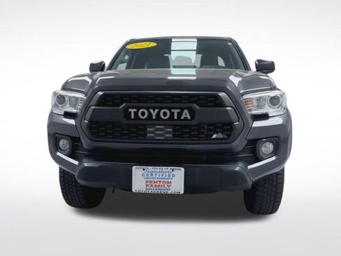 Used 2021 Toyota Tacoma SR w/ SX Package AWD/4WD image 3