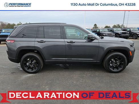 New 2026 Jeep Grand Cherokee Altitude image 8