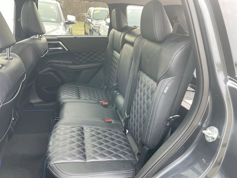 Used 2025 Mitsubishi Outlander SEL image 39