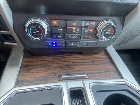 Used 2020 Ford F150 Lariat w/ Equipment Group 502A Luxury image 51