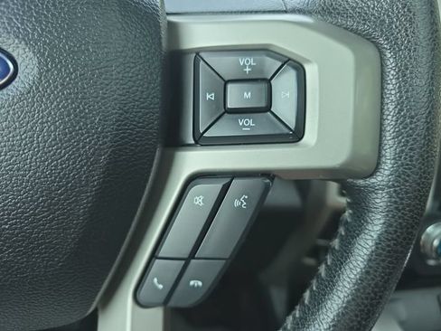 Used 2016 Ford F150 Lariat w/ Equipment Group 502A Luxury AWD/4WD image 27