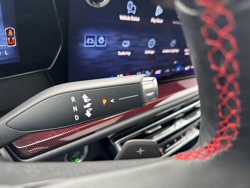 Used 2024 Chevrolet Traverse RS w/ LPO, Floor Liner Package image 22