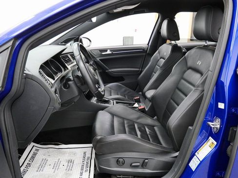Used 2017 Volkswagen Golf R 4-Door image 11