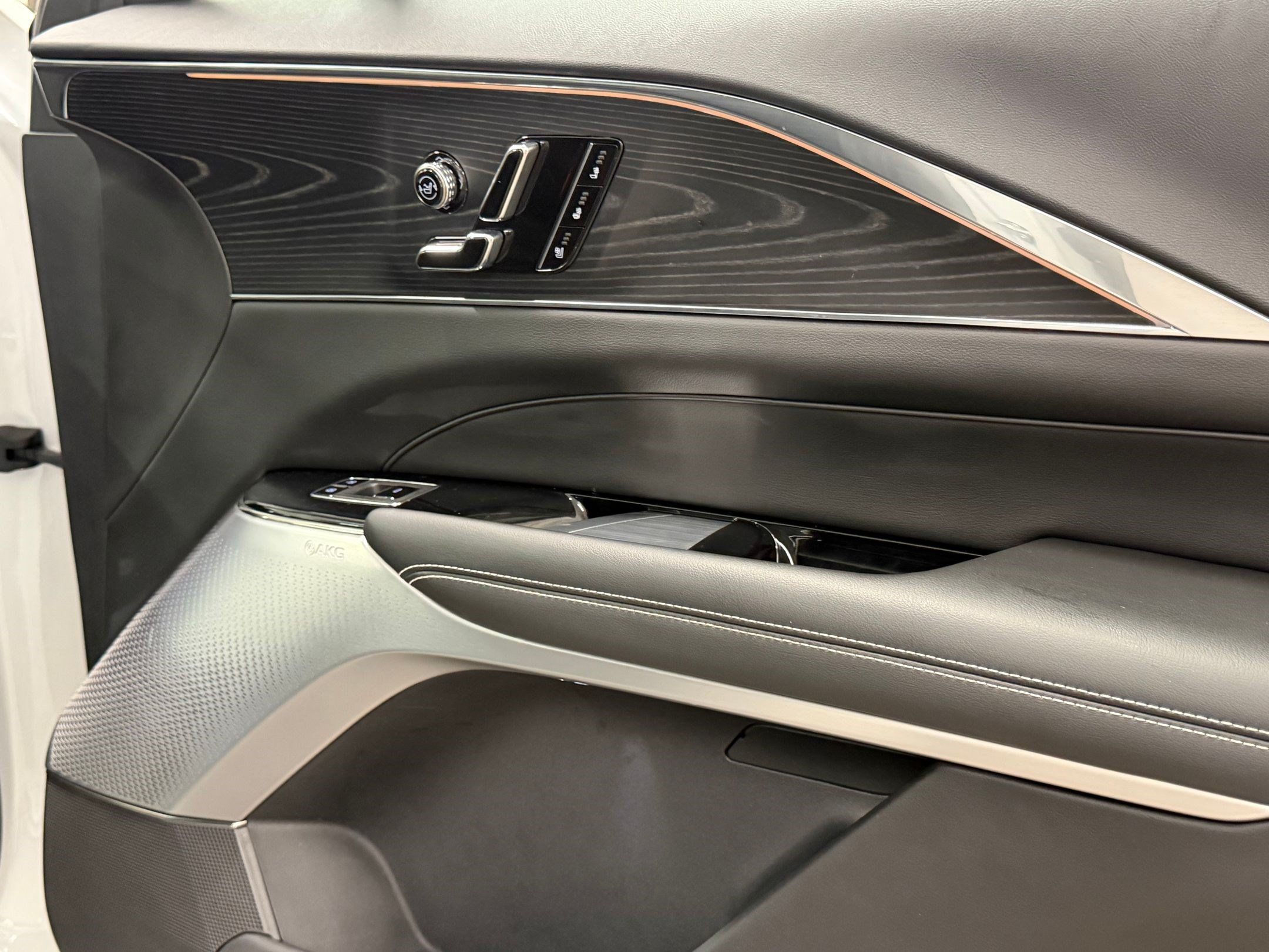 Certified 2024 Cadillac Lyriq Sport RWD image 50