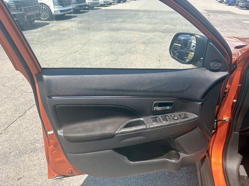 Used 2024 Mitsubishi Outlander Sport AWD image 22
