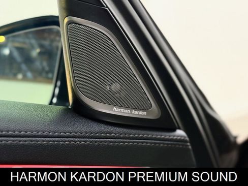 Used 2021 BMW 750i xDrive image 15