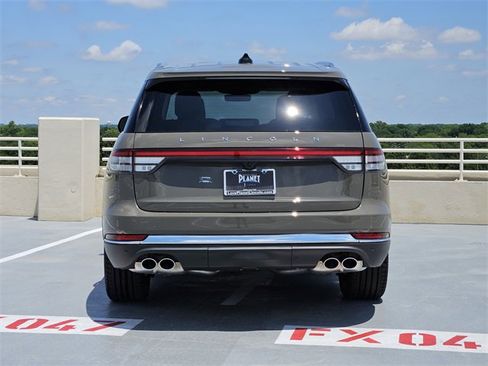 New 2025 Lincoln Aviator Reserve w/ Equipment Group 201A image 6