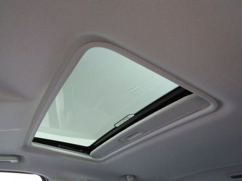 Used 2019 Ford EcoSport SES image 25