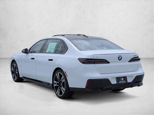 Used 2026 BMW i7 eDrive50 w/ M Sport Package RWD image 9