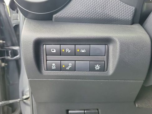 Used 2024 Nissan Kicks S FWD image 13