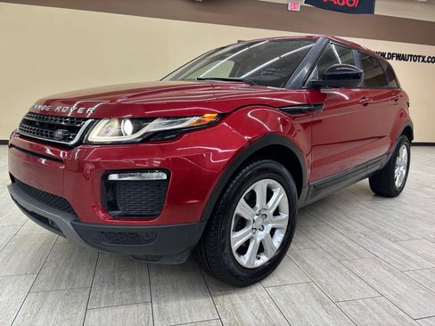 Used 2018 Land Rover Range Rover Evoque SE AWD/4WD image 4