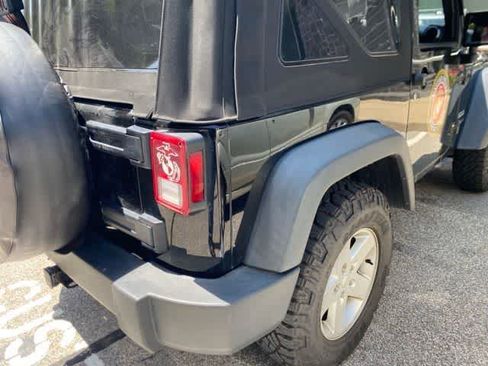 Used 2016 Jeep Wrangler Sport w/ Quick Order Package 24S AWD/4WD image 15