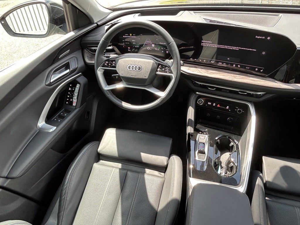 Certified 2025 Audi Q5 Premium Plus AWD/4WD image 9