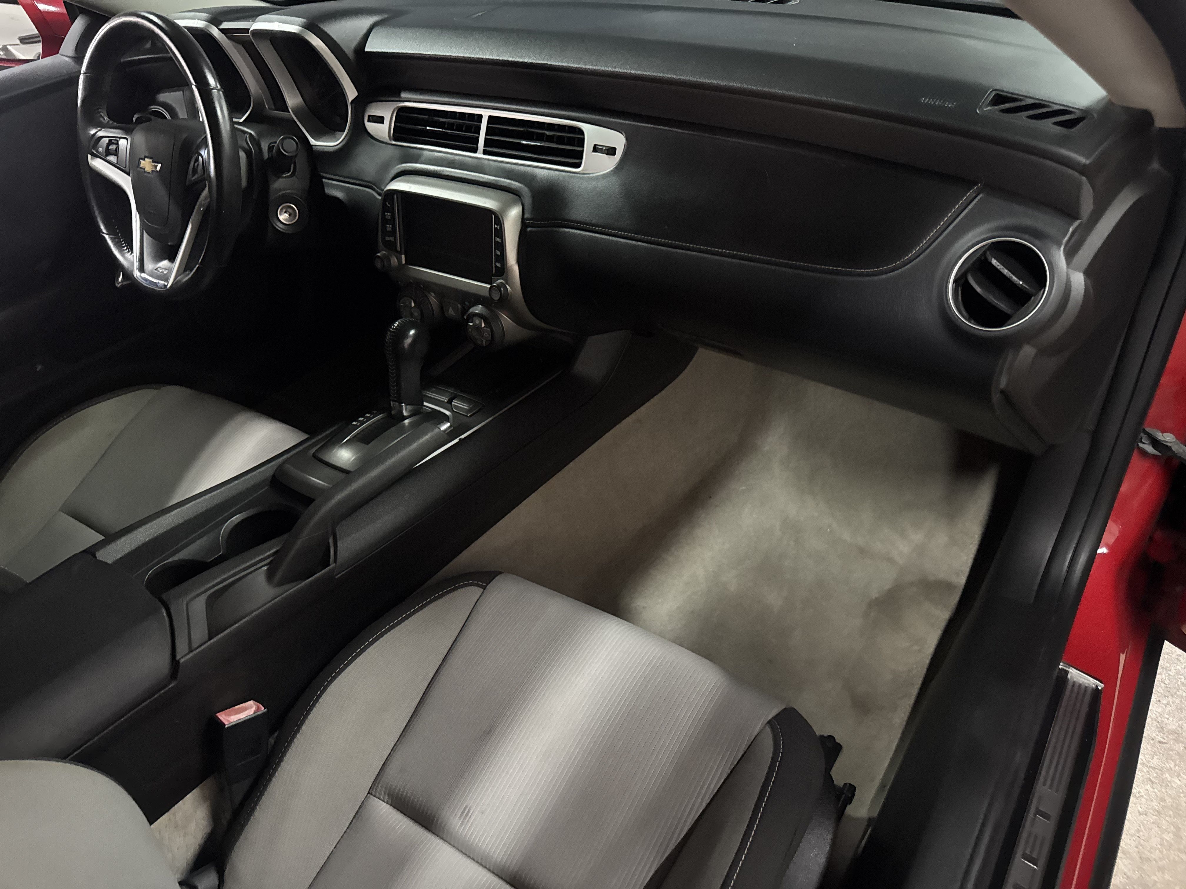Used 2013 Chevrolet Camaro SS RWD image 13