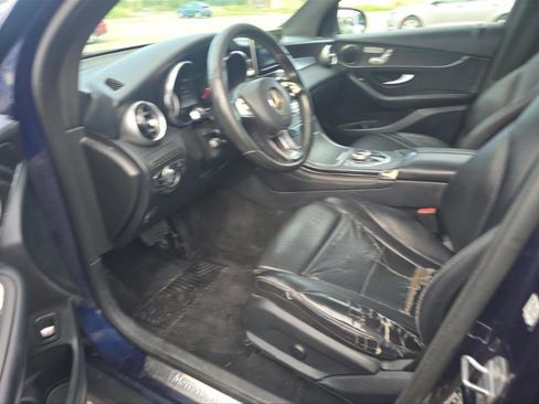 Used 2018 Mercedes-Benz GLC 300 w/ Premium Package image 3