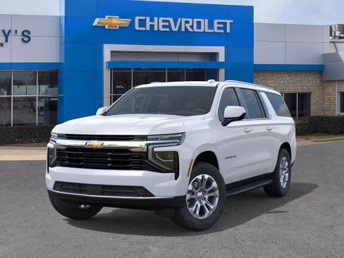 New 2026 Chevrolet Suburban LS image 32