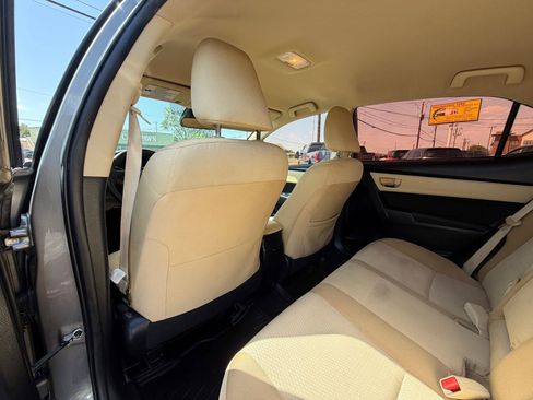 Used 2017 Toyota Corolla LE FWD image 11