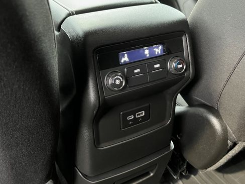 Used 2023 GMC Acadia SLE w/ LPO, Floor Liner Package image 34