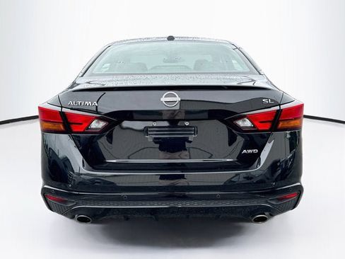 Used 2024 Nissan Altima 2.5 SL AWD/4WD image 6