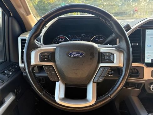 Used 2022 Ford F350 Lariat w/ Lariat Ultimate Package RWD image 13