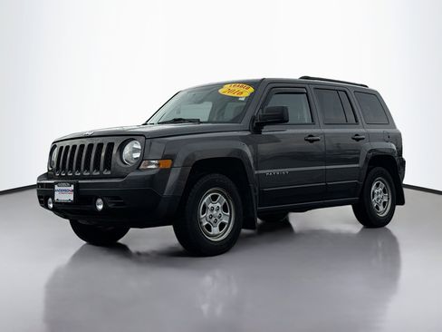 Used 2016 Jeep Patriot Sport w/ Power Value Group image 13
