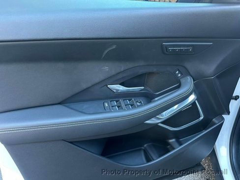 Used 2024 Jaguar E-PACE R-Dynamic SE image 10