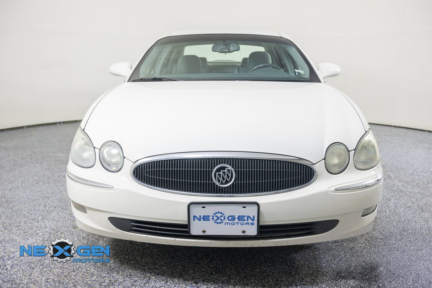 Used 2006 Buick LaCrosse CXL w/ Chrome Appearance Package FWD image 3