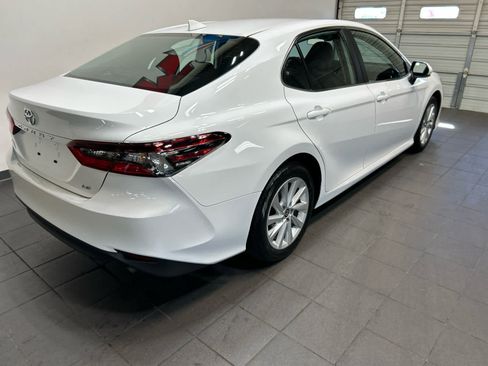Used 2023 Toyota Camry LE image 3